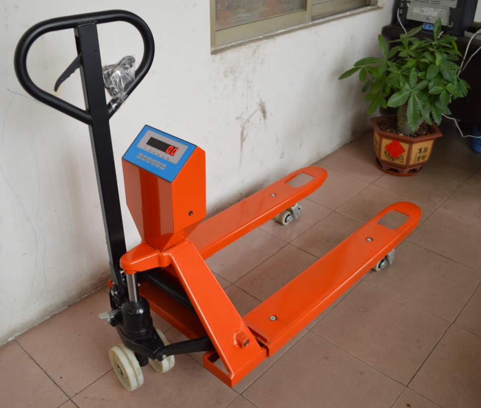 3噸電子叉車秤有幾個(gè)傳感器 物流倉庫適用嗎？
